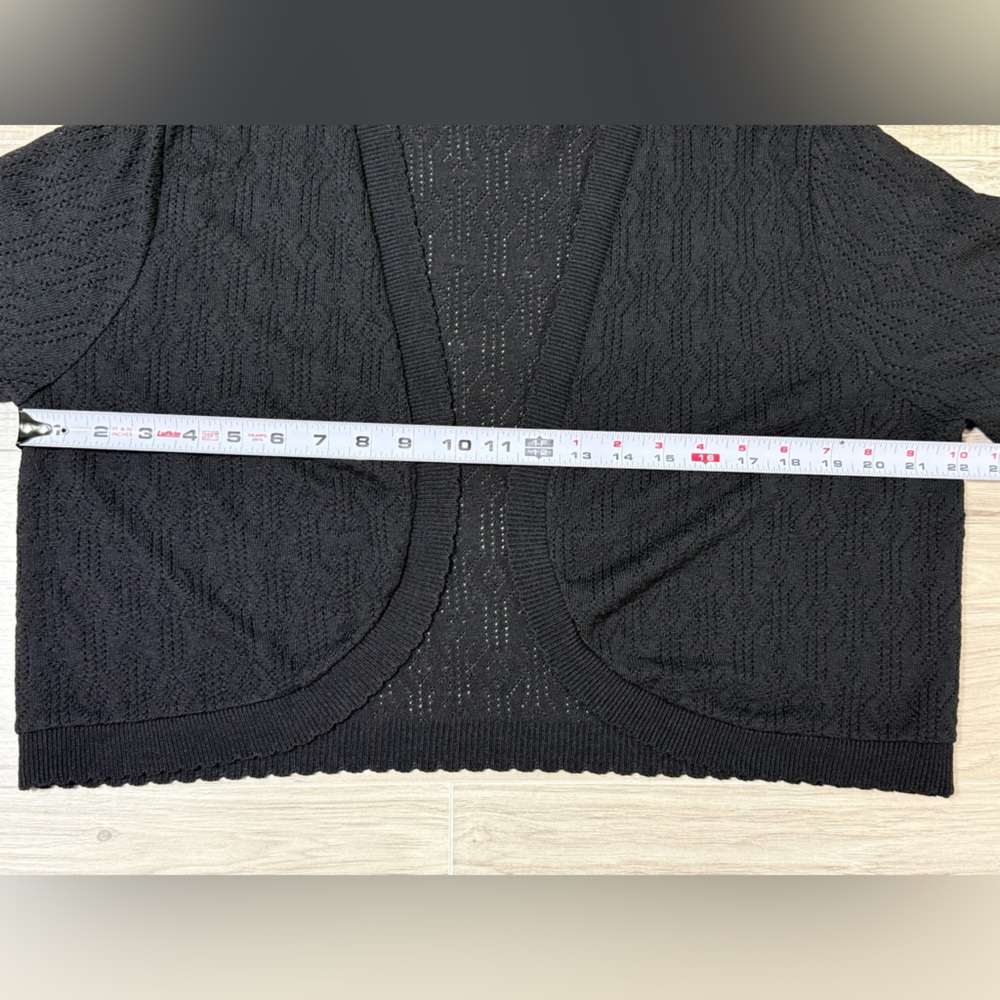 Express Black Knit Women's Cropped Cardigan - Picture 4 of 6